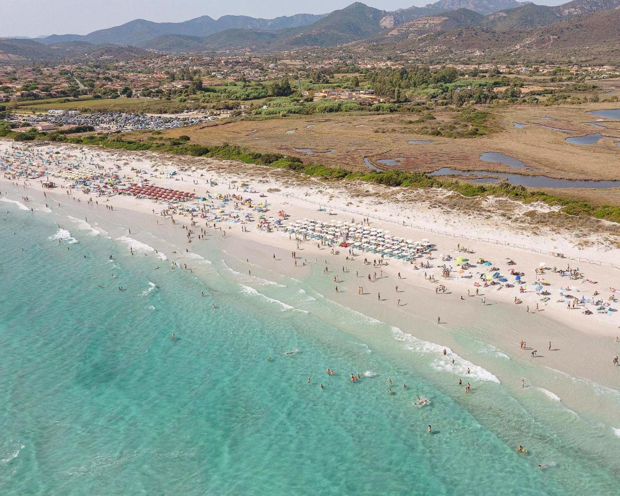 Отель Zeta Club San Teodoro Le Rose Экстерьер фото