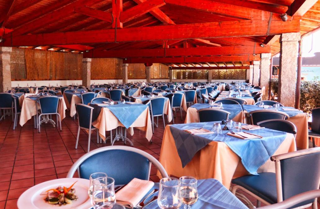 Отель Zeta Club San Teodoro Le Rose Экстерьер фото